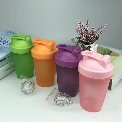 400ML Wasser Tasse Sport Outdoor Flasche Tasse Bunte Albumen Pulver Rühren Tasse Geschenk Wasserkocher