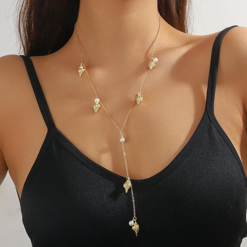 Vintage Goldfarbenes Herz Langes Halskettchen für Damen Exquisite Quasten Y-förmige Halskette Luxuriöser Schmuck für Hochzeiten Geschenke Accessoires
