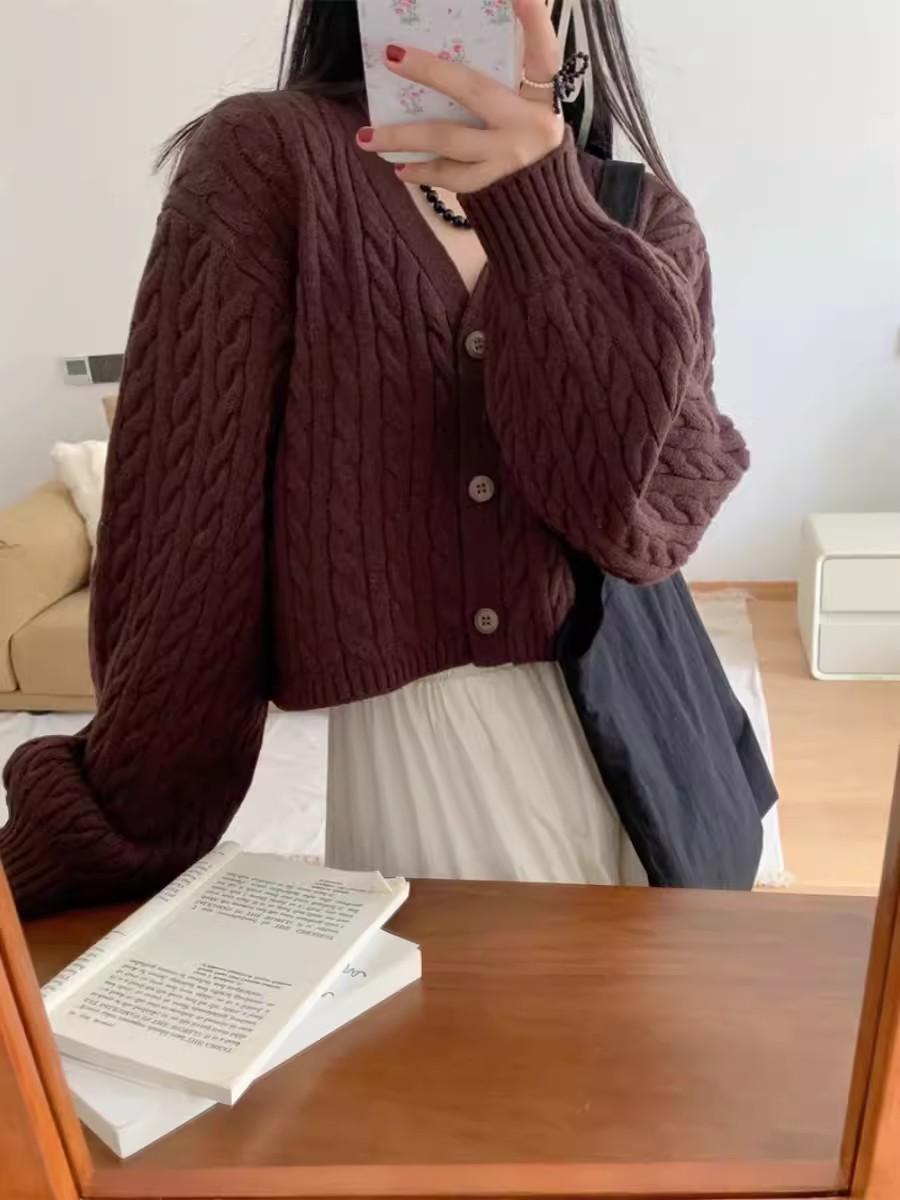 

Simple twist short high waist knitted cardigan women s spring and autumn new small lantern sleeve sweater one size fits all темно-коричневого