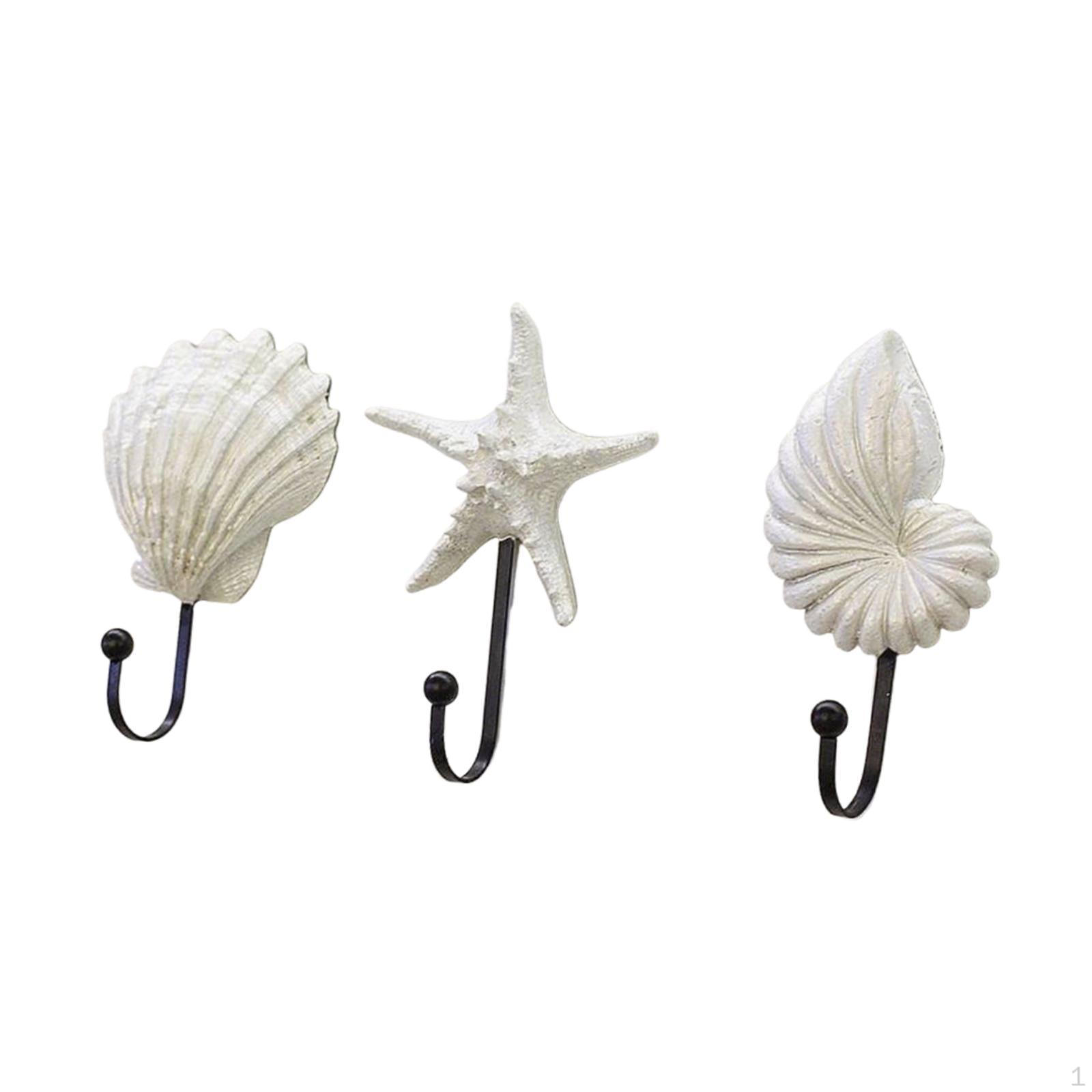 

3 Decorative Iron Wall Hangers for Bathroom. белый
