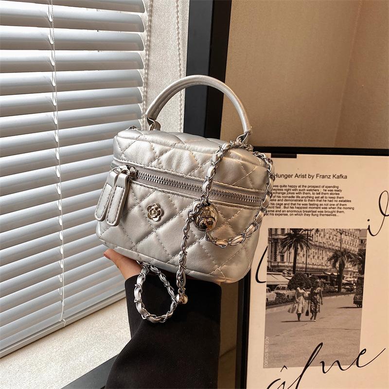 Versatile Bag Women's New Diamond Bag Women's Hand Shoulder Messenger Bag