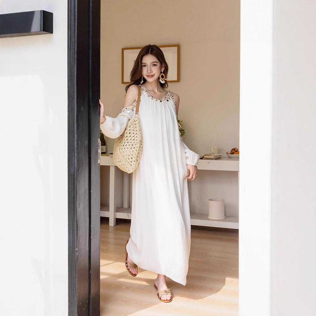 New French Off-the-shoulder Lace Dress Women's Spring New Temperament Beautiful Fairy Seaside Vacation Pine