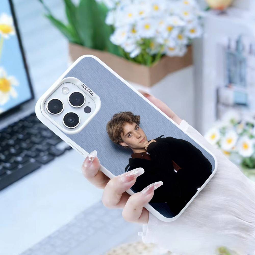 L-Leonardo DiCaprio Phone Case For iPhone17, 16,15,14,13,12 Pro Max white Candy Matte Shockproof Cover iPhone12PROMAX