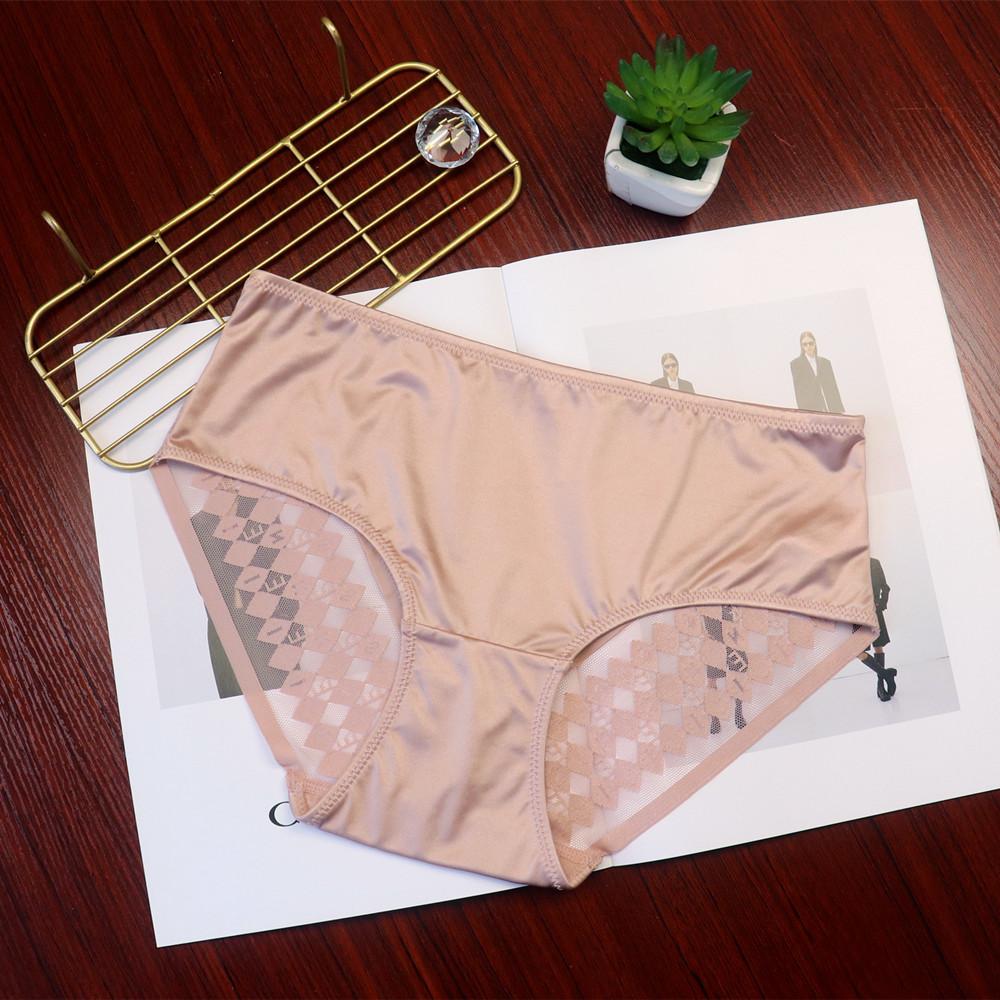 Women's Anti Bacterial Silky Lace Sexy Mid Waist Hip Lift Comfortable Briefs