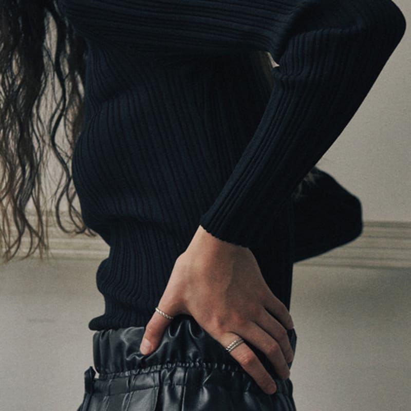 green [925 silver] Five.silver.213 / thick end ring