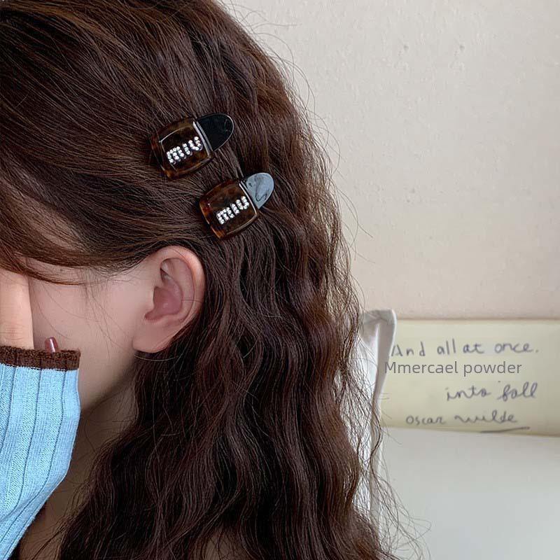 Celebrity Acetate Rhinestone Love Letter Hairpin - Exquisite Duckbill Clip for Women