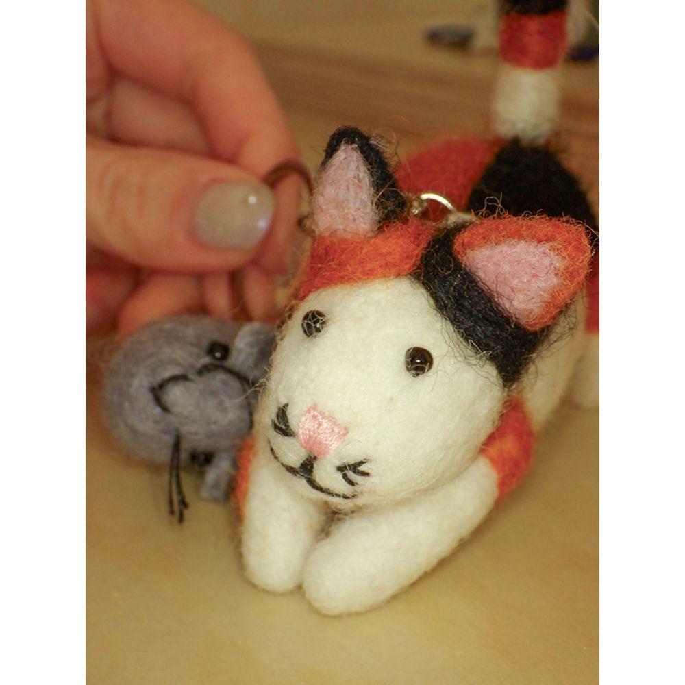 MGR Nepal Wool Mouse with Cat Keyring