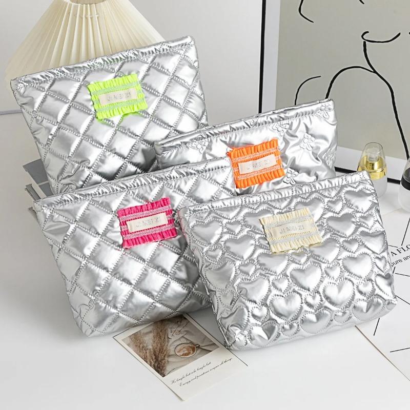 Women's Large Capacity Quilted PU Leather Makeup Bag -Travel Cosmetic Organizer Case Silver Wash Pouch with Inner Compartments