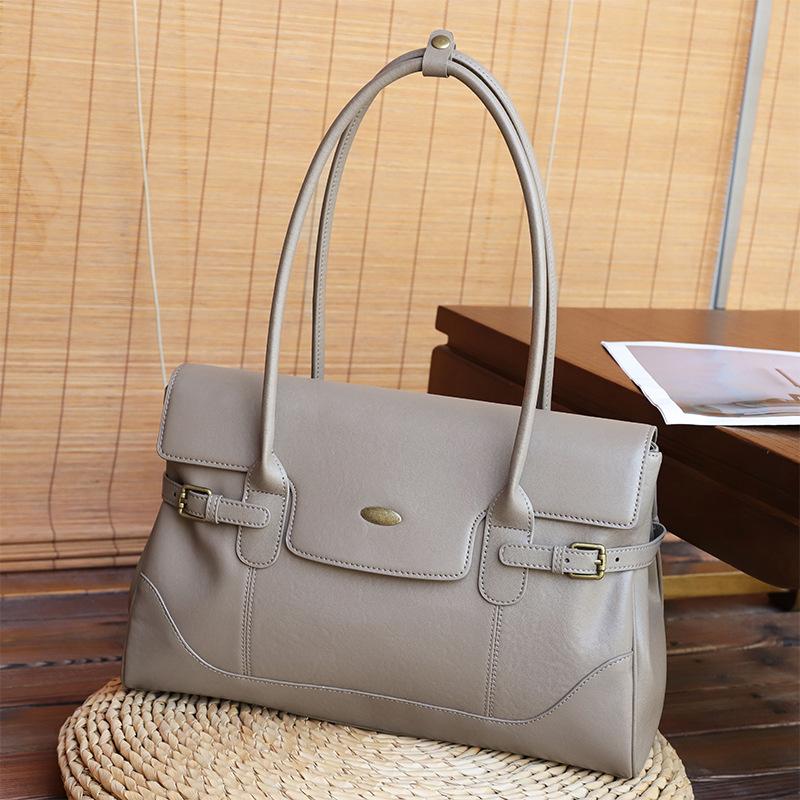 Foreign Trade Hot-Selling Large Bag for Women Versatile 2025 New Retro Elegant Single Shoulder Bag for Women Large Capacity Commuter Tote Bag