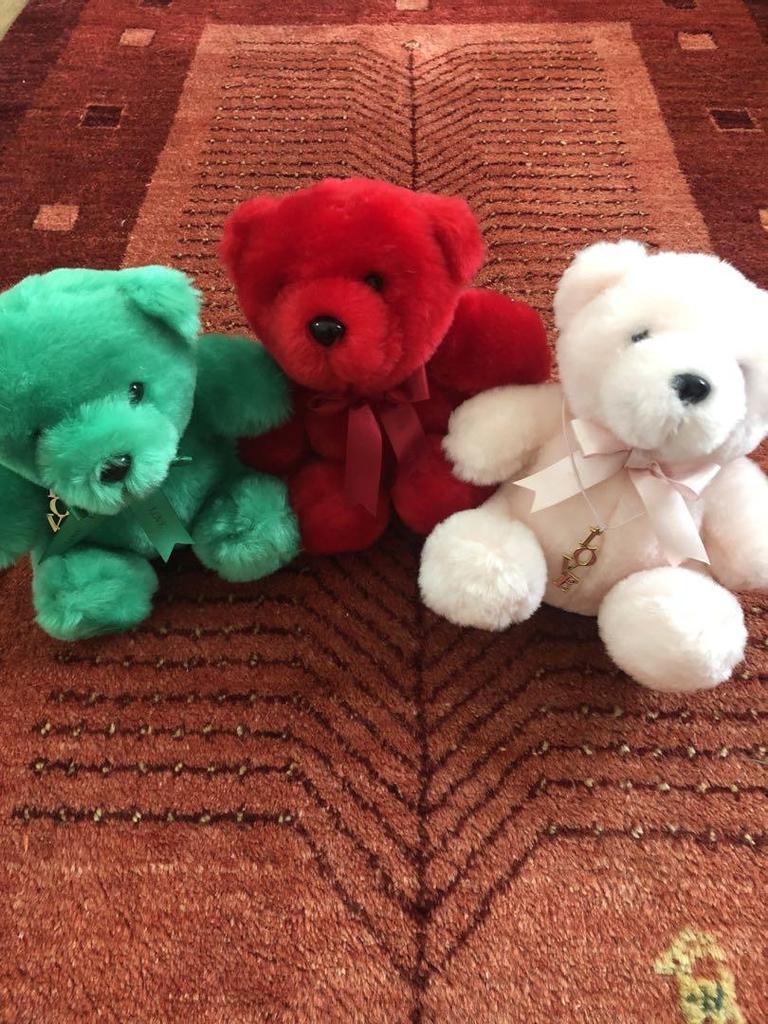 [USED] 8 teddy bears