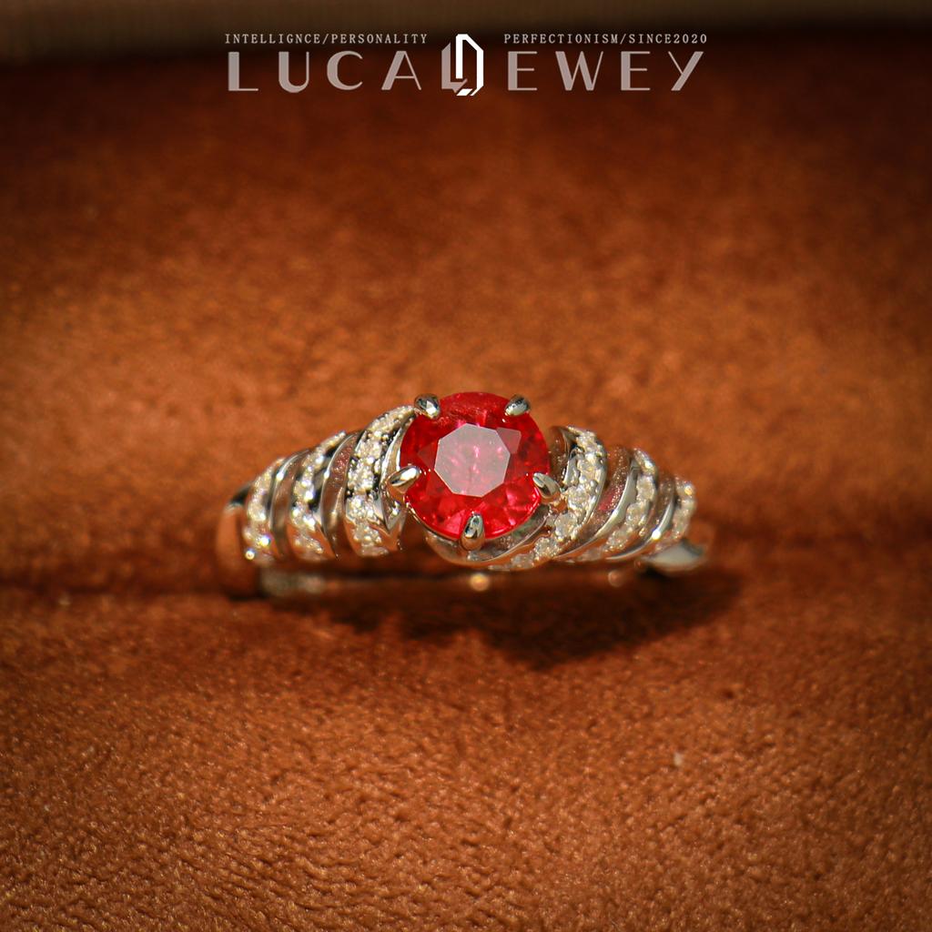 Jewelry Simulation One Carat Ruby Crown Six-Claw Ring Fashion Red Corundum Live Ring