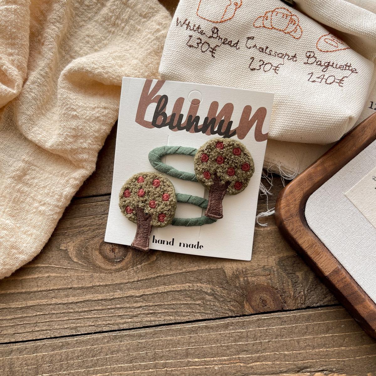 

Coffee-Colored Cute Cartoon Rabbit BB Clip for Little Girls Hair