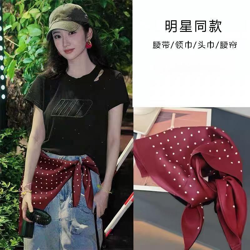 Retro black cashew flower triangle scarf women's autumn and winter high sense fashion versatile silk scarf temperament scarf shawl accessories