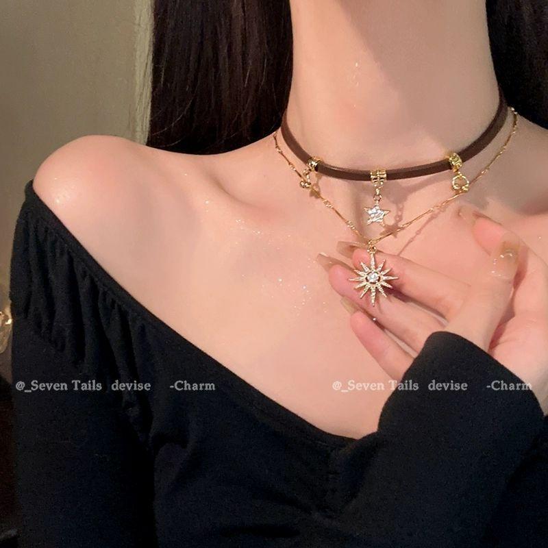 Vintage Sunflower Star Pendant Necklace Women s Double Leather Rope Necklace Tide Premium Clavicle Chain Sweater Chain