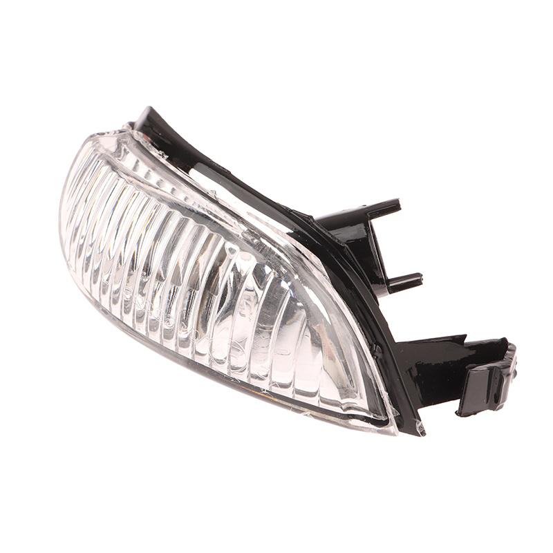 Car Mirror Signal Light 261600509R for Logan Sandero II Clear Amber Lens Stable Replacement for Auto Safety and Night Driving