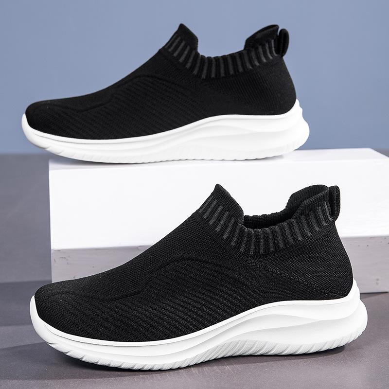 Sports spring and autumn walking casual shoes breathable flying woven running shoes supply large size new socks shoes 35