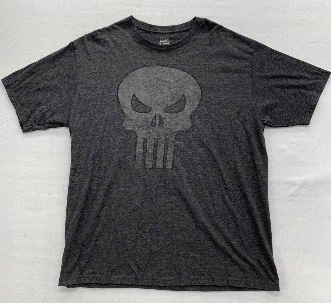 Marvel Comics Men s Graphic T-Shirt Punisher Size XL Gray Crew Neck Cotton Blend 3XL