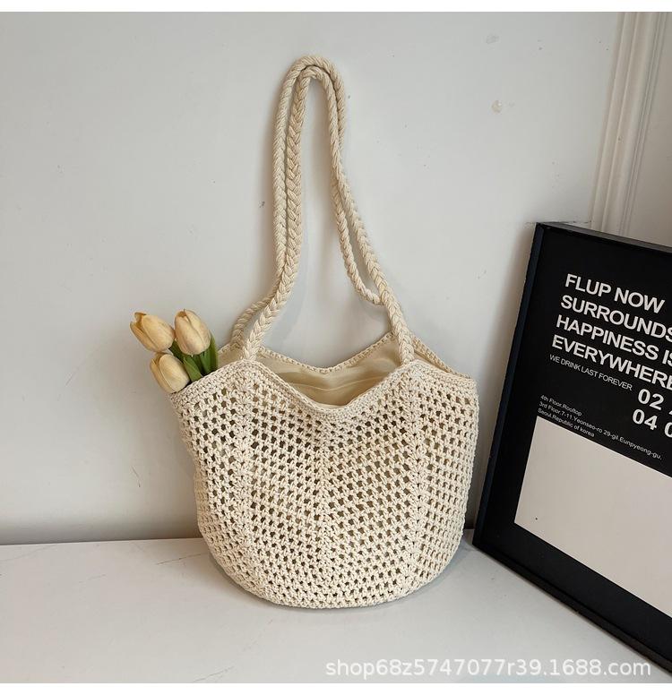 Woven Straw Bag Women's Large Capacity 2025 New Spring and Summer Versatile Leisure Shoulder Seaside Vacation Beach Bag