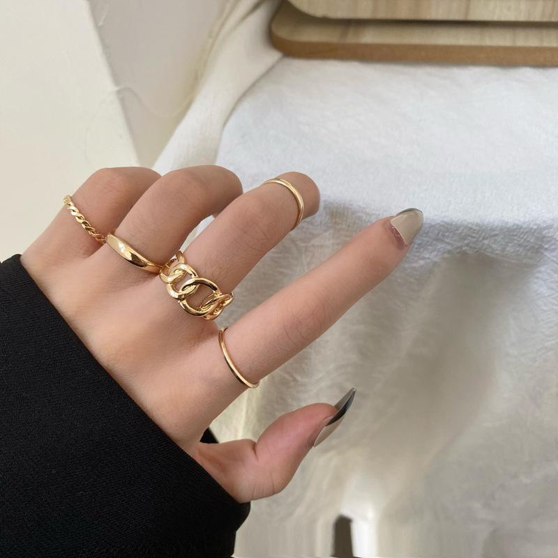 7Pcs/set Punk Finger Rings Black Rings Set Statement Korean Style Joint Ring For Women Gothic Fashion Jewelry 2026 Cool Vintage