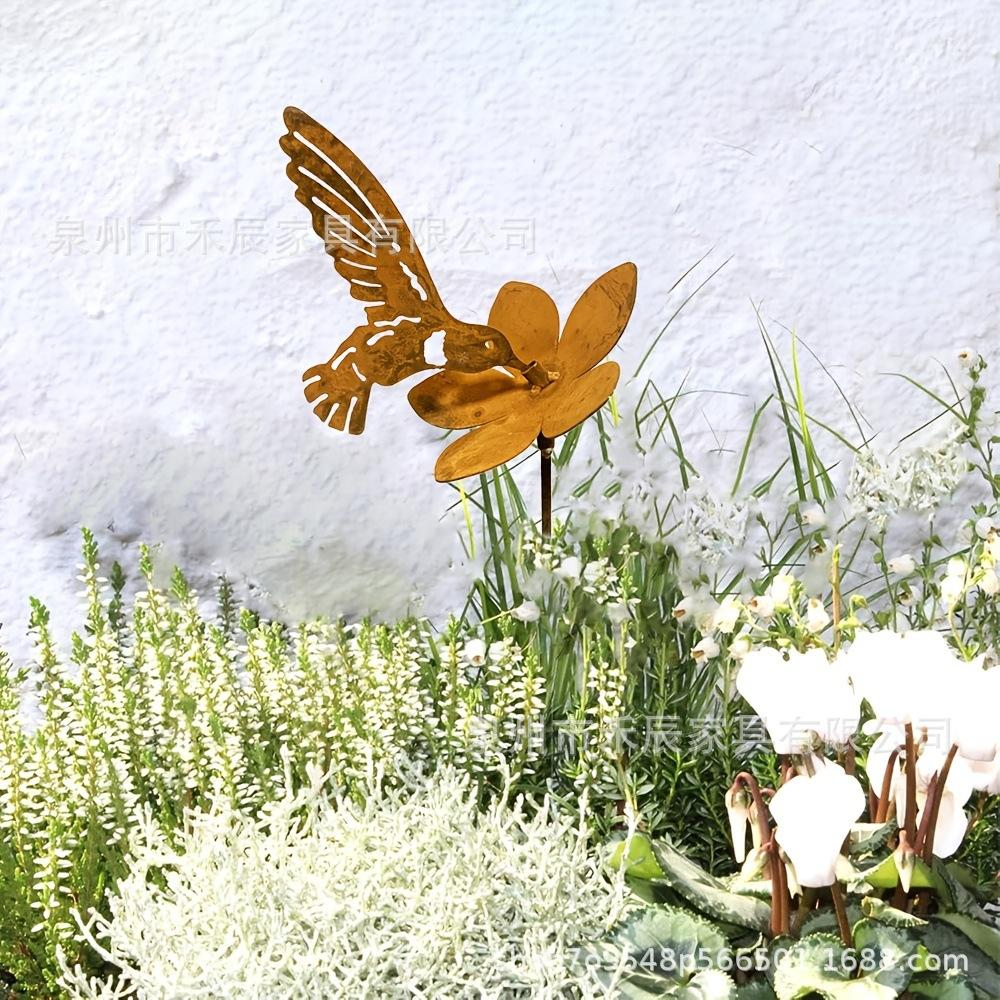 Rust Hummingbird Garden Stake Metal Yard Art Decorative Outdoor Lawn Sculpture with Flower Design for Patio Lawn and Garden