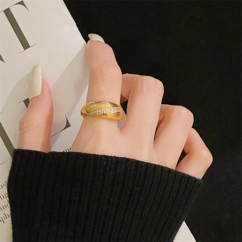 French Medieval Personality Retro Brushed Vintage Pearl Open Ring Light Luxury High Sense Niche Ring Woman