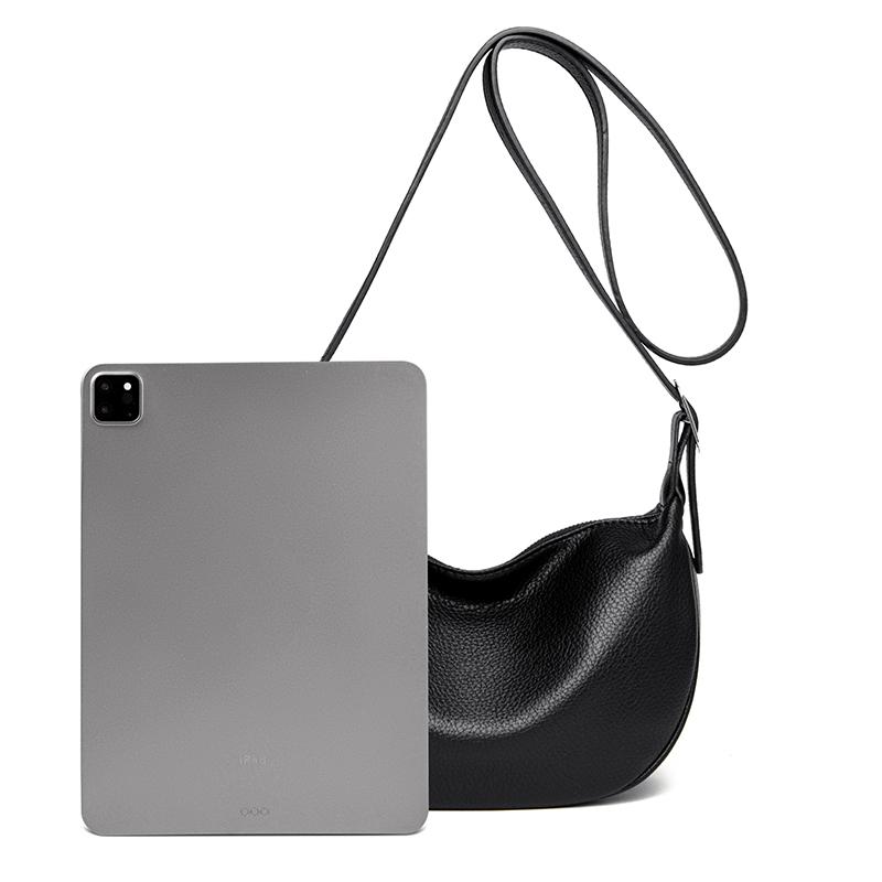 A Simple and Stylish Women's Shoulder Bag,A Fashionable Crossbody Bag, Suitable for Daily Use,Shopping, Commuting, and Multi Compartment Shoulder Bags