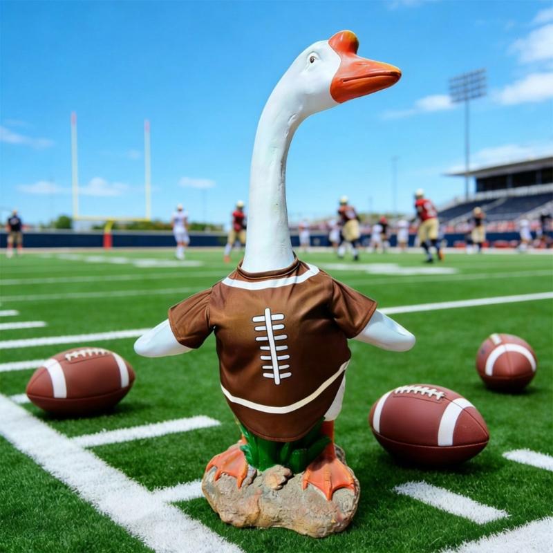 Football Porch Geese Outfits Lawn Decoration Outdoor Garden Yard Patios Statue Sports Party Decoration