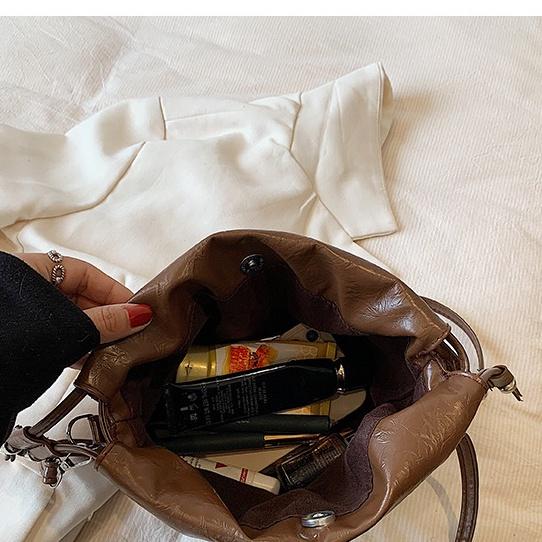 IELGY Retro Versatile Bag, Korean Version Commuter Drawstring Bucket Bag, Versatile Shoulder Messenger Bag