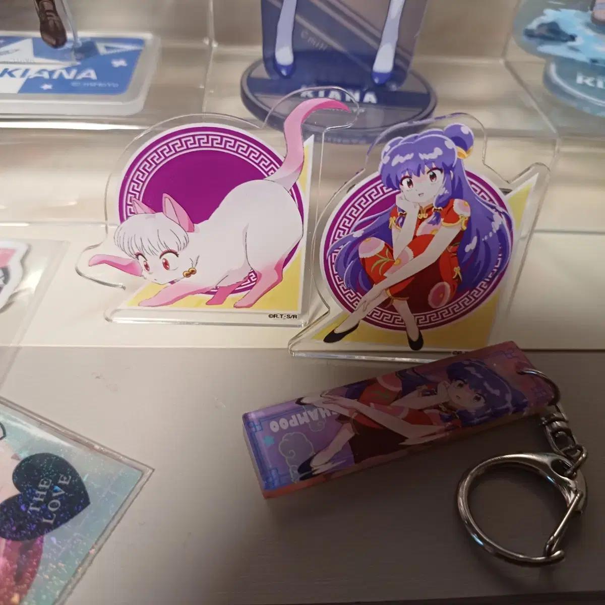 

Брелок для ключей и подставка для шампуня Ranma в партии из 3 шт.
