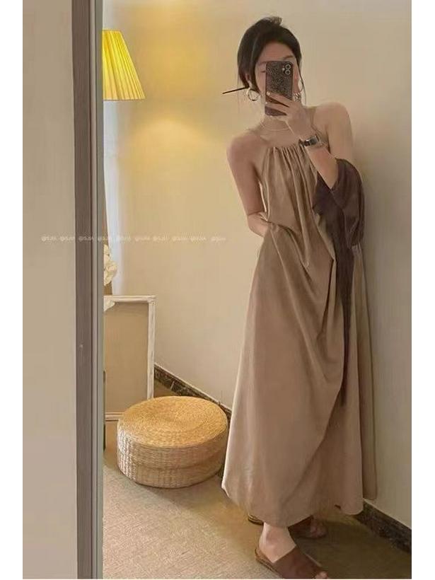 French Gentle Style Spaghetti Strap Tie-Up A-Line Long Dress with Pockets - Summer 2024 Collection