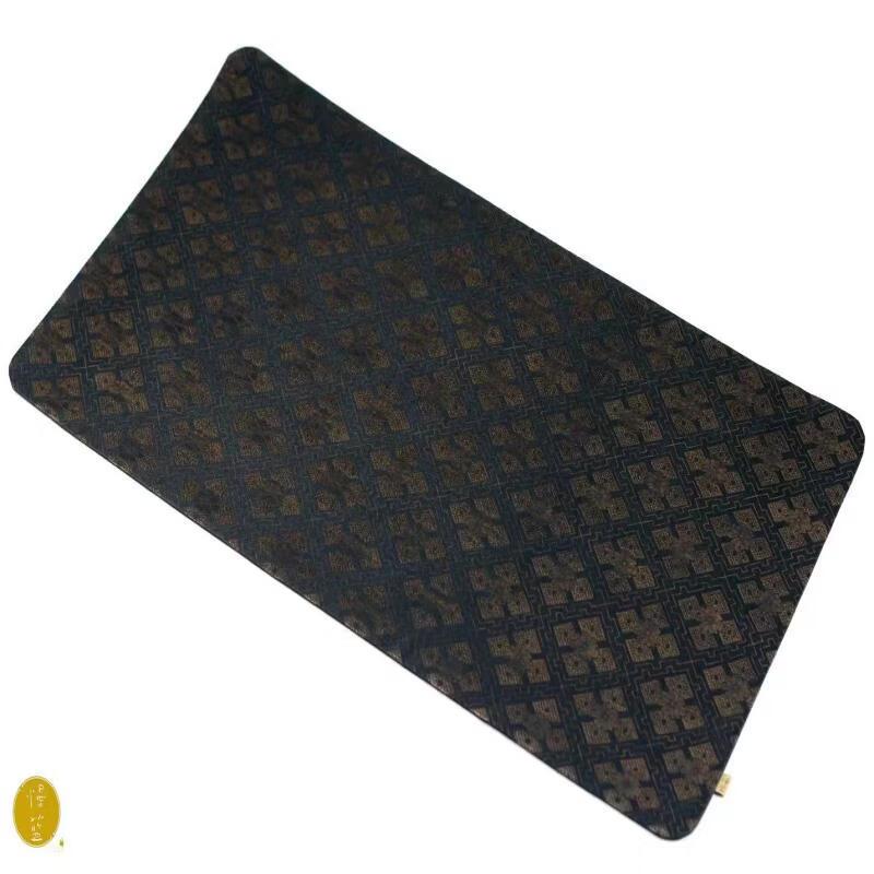 Handun Gambiered Canton Gauze Tea Mat