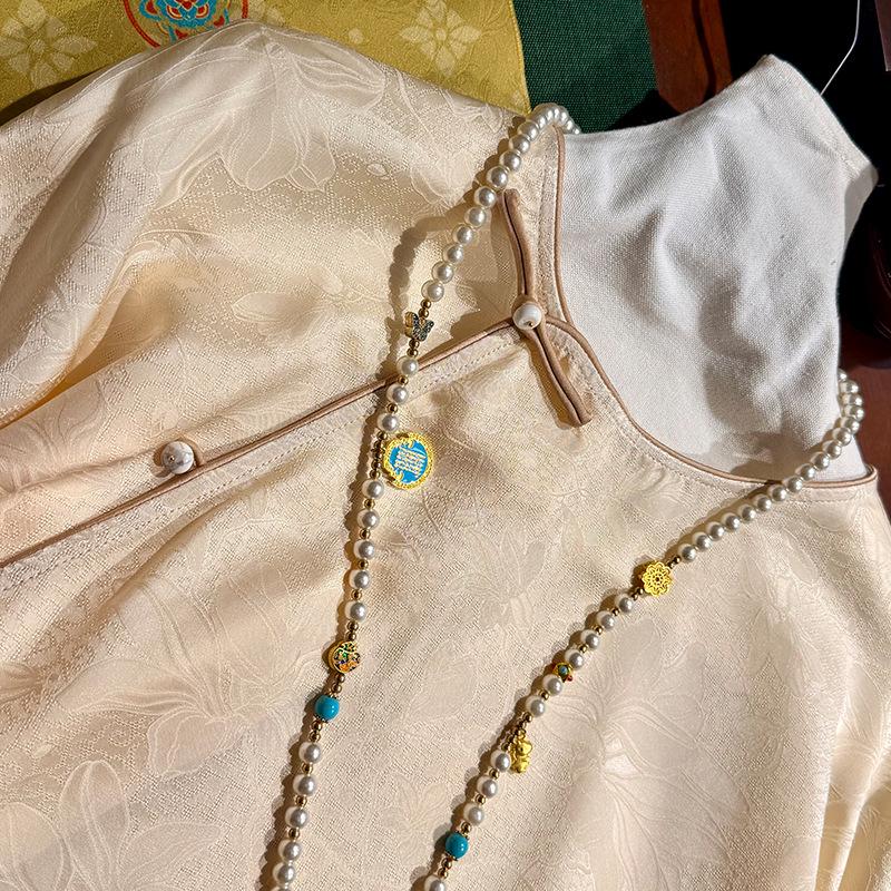 2026 Early Spring Women's Retro Chinese Style Long Sleeve Shirt with Frog Button - Slimming and Versatile Irregular Top (Style 9806)