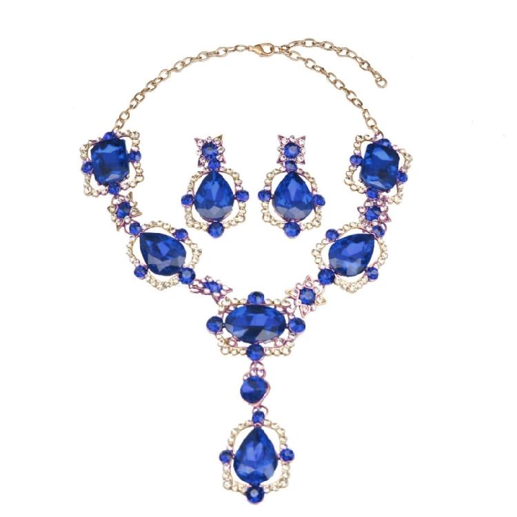 Fashionable Crystal Necklace And Earrings Set Portable Alloy Crystal Jewelry Set Earrings and Neckalce for Parties