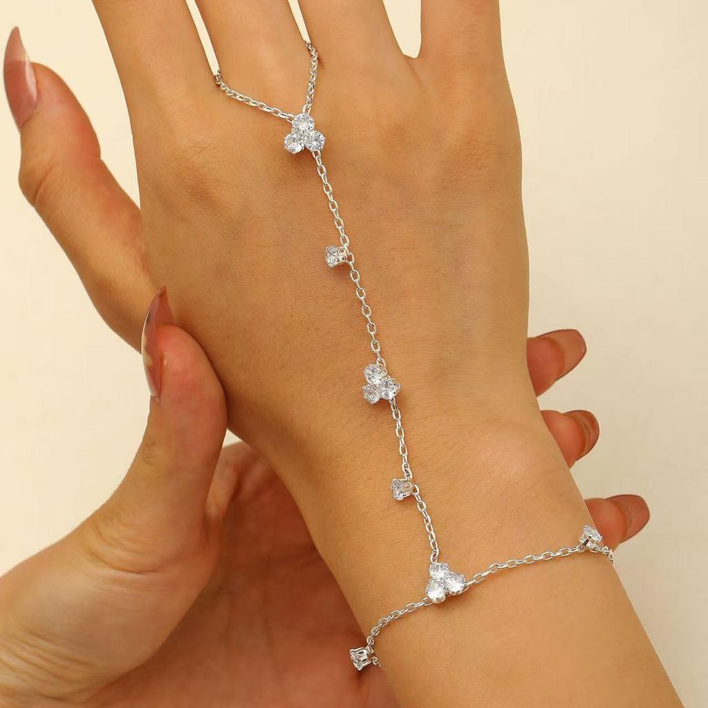 European And American Popular Crystal Finger Bracelet Simple Geometric Back Chain Hand Ins Style Party Bracelet