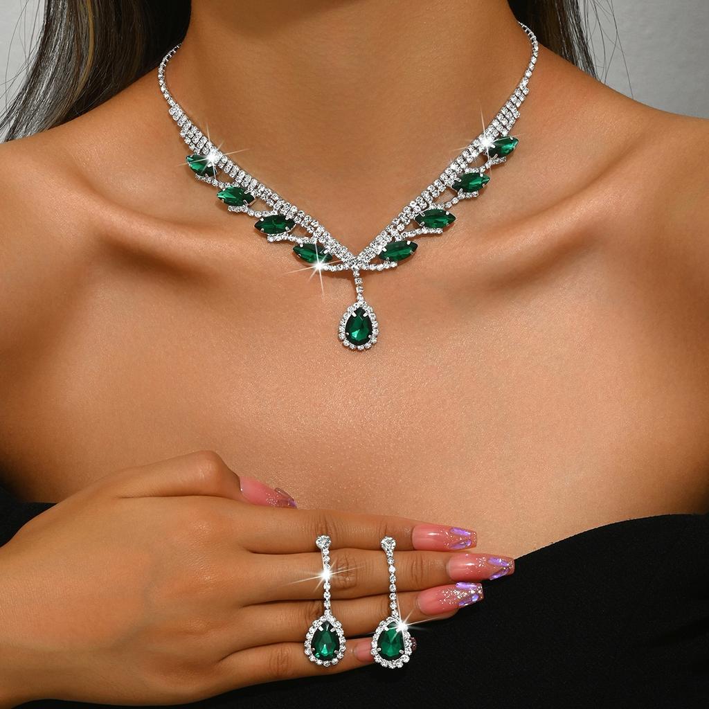 2025 New Simple Design Colorful Shiny Necklace Earring Set Suitable For Bridal Wedding Dinners Party Gifts