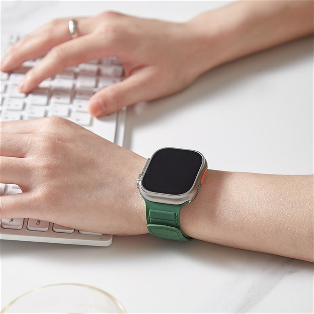 Stitched Line Pattern Silicone Strap for Apple Watch Series 11 10 42mm / 9 8 7 41mm / SE3 SE2 SE 6 5 4 40mm / 3 2 1 38mm Loop Magnetic Watch Band
