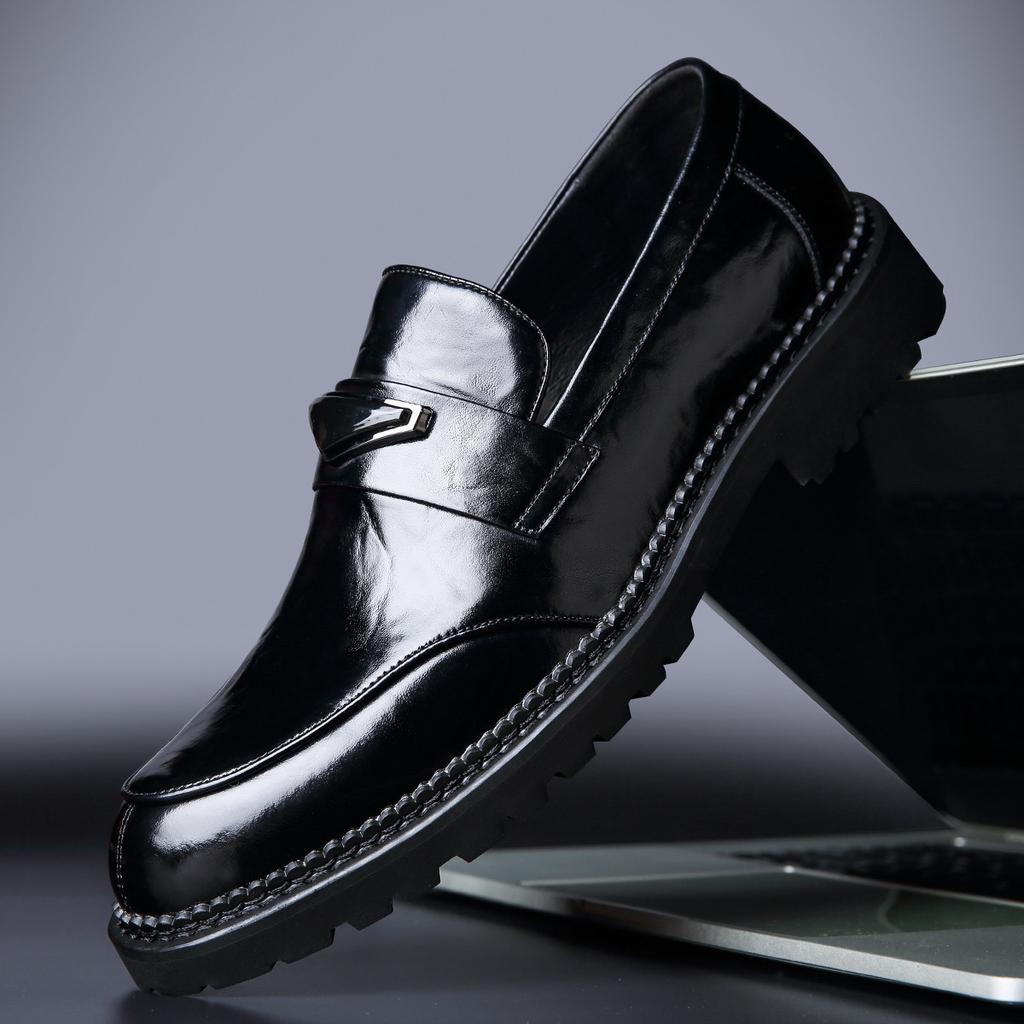 2025 New Men's Business Leather Shoes, One-pedal Loafers, High-end First-layer Cowhide Leather Casual Leather Shoes