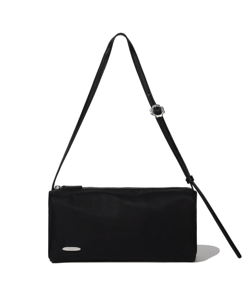Covernat Woman Clover Heart Square Shoulder Bag Black
