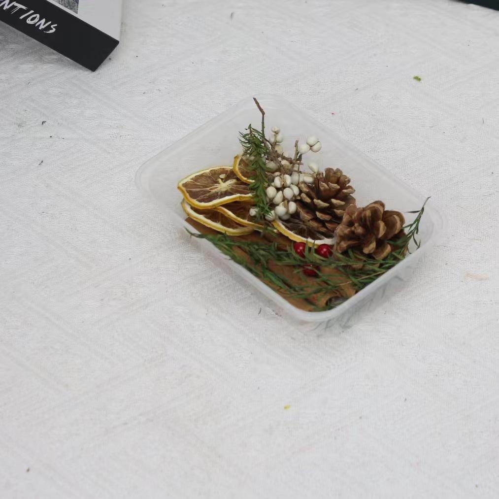 Christmas Pine Cones & Dried Flowers Pack - Eucalyptus, Pine Wood, Cotton, Handmade Photography Props