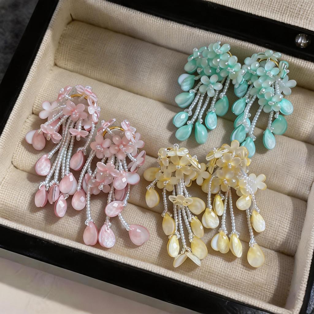 Silver Needle Holiday Style Resin Flower Water Drop Tassel Earrings, Sweet Fresh Light Luxury Premium Earrings for Women