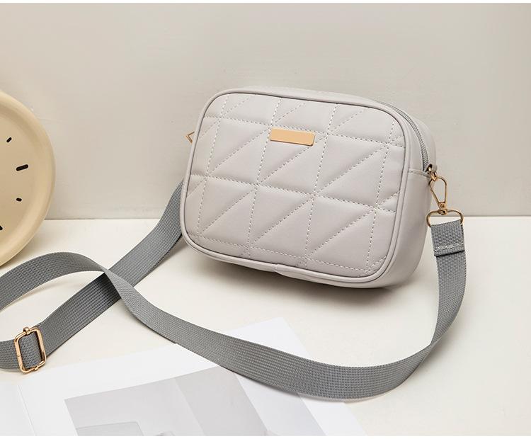 

Women s bag new trendy embroidered plaid messenger small square bag fashionable and simple long label decorative mobile phone bag camera bag серый