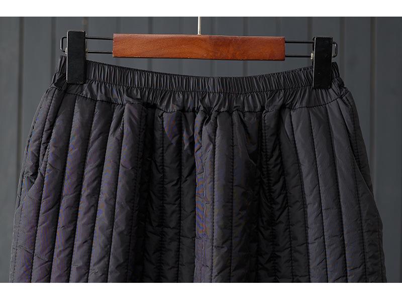 2025 Autumn/Winter Women's Striped Padded Half-Skirt: Elastic Waist, Solid Color A-Line Cotton Design.