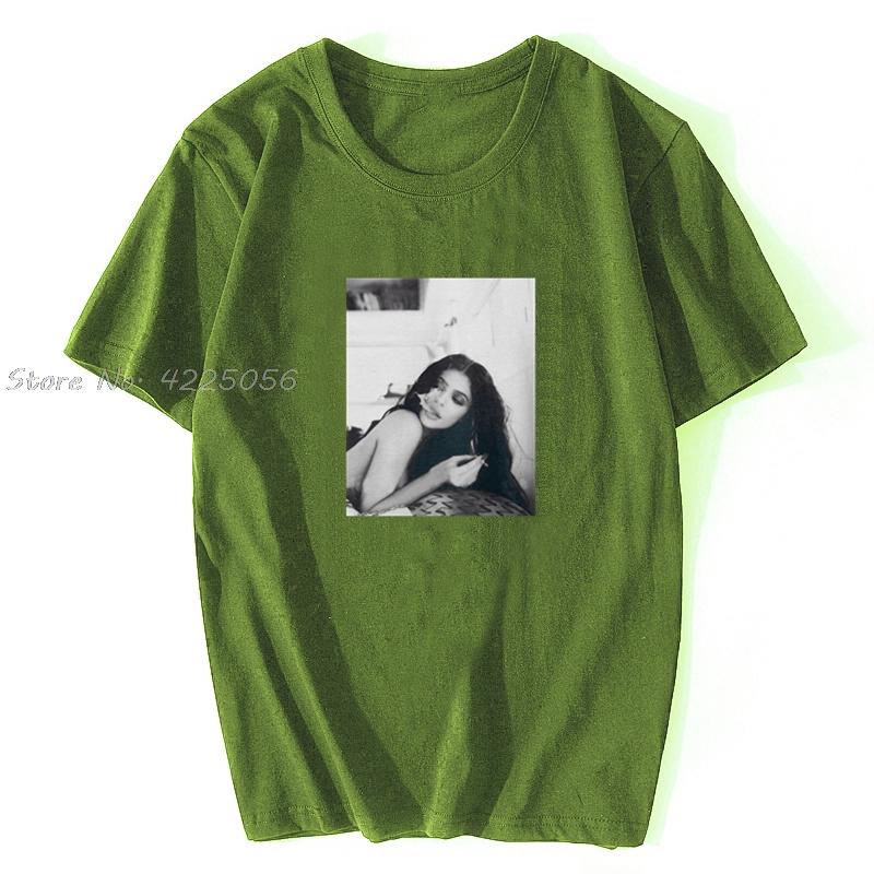 Jenner Smoking T Shirt Unisex Gift Print Fashion Unisex Cotton Tshirt Tees Streetwear