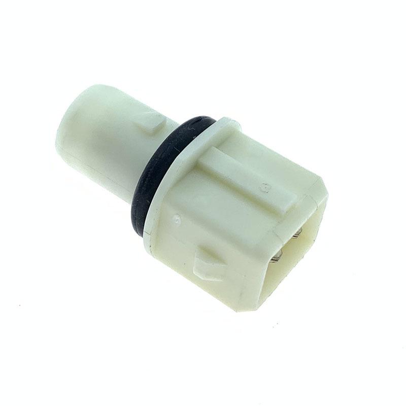F8RZ13K371AA Ford F250/F350 Side Marker Light Bulb Socket Connector Accessory.