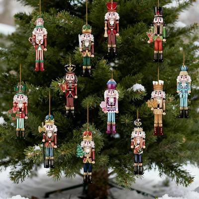 Klassische Weihnachtsdekorationen Weihnachtsschmuck Weihnachtsnussknacker-Ornamente Holzsoldat Hängedekorationen für Weihnachten