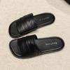 Beautiful flat-bottomed cool slippers women's summer outer wear 2025 new models with skirts beach vacation one-word sandals