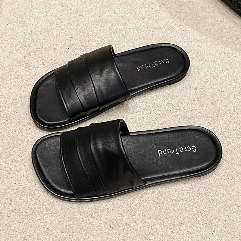 Beautiful flat-bottomed cool slippers women's summer outer wear 2025 new models with skirts beach vacation one-word sandals