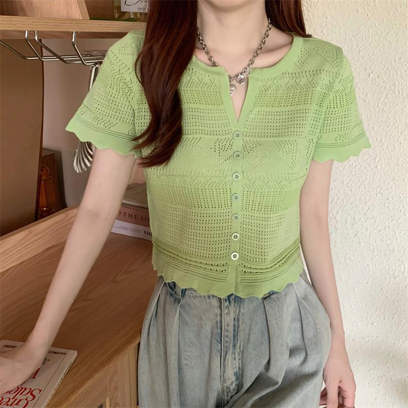 

Летний новый женский маленький свежий V-образный вырез с заниженной талией, короткий вырез, ажурный короткий рукав, трикотажный кардиган, футболка, топы, повседневные основные облегающие пуловеры, футболки One Size зелёный