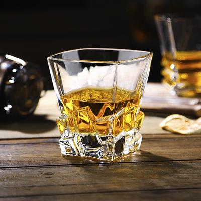 Retro ledové skleněné poháry různé styly whisky sklenice na červené víno bar kreativní křišťálové vyřezávané sklenice na víno pití sklenice