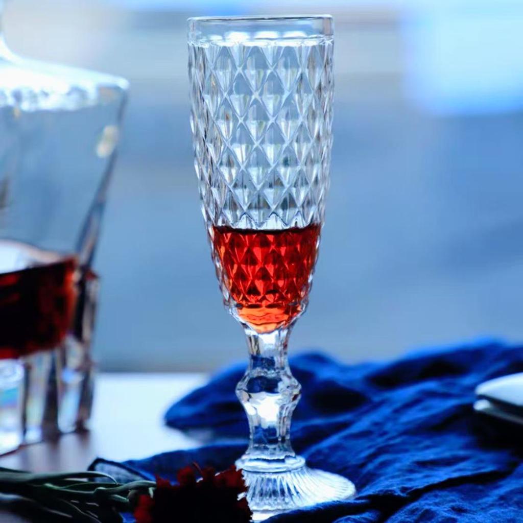 Vintage Tall-Stemmed Champagne and Wine Glasses, Embossed Thickened Juice Cups, Retro Cocktail Style